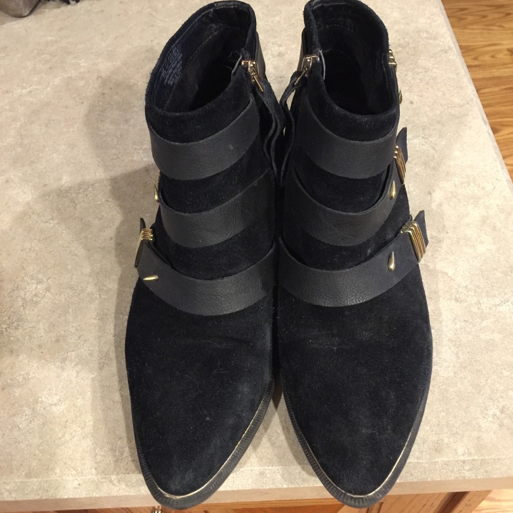 Sam Eldelman Black suede Booties